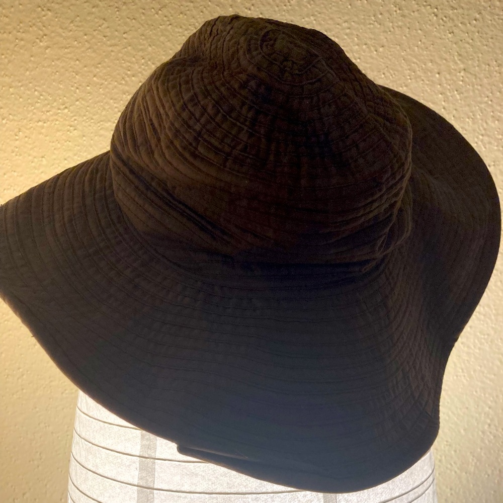 Cute fun brown summer hat 👒